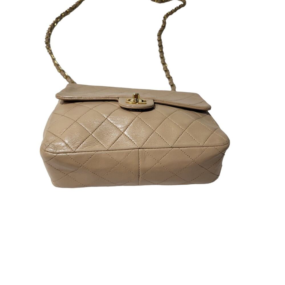 CHANEL MATELASSE Chain Shoulder Bag Lambskin - Picture 4 of 16